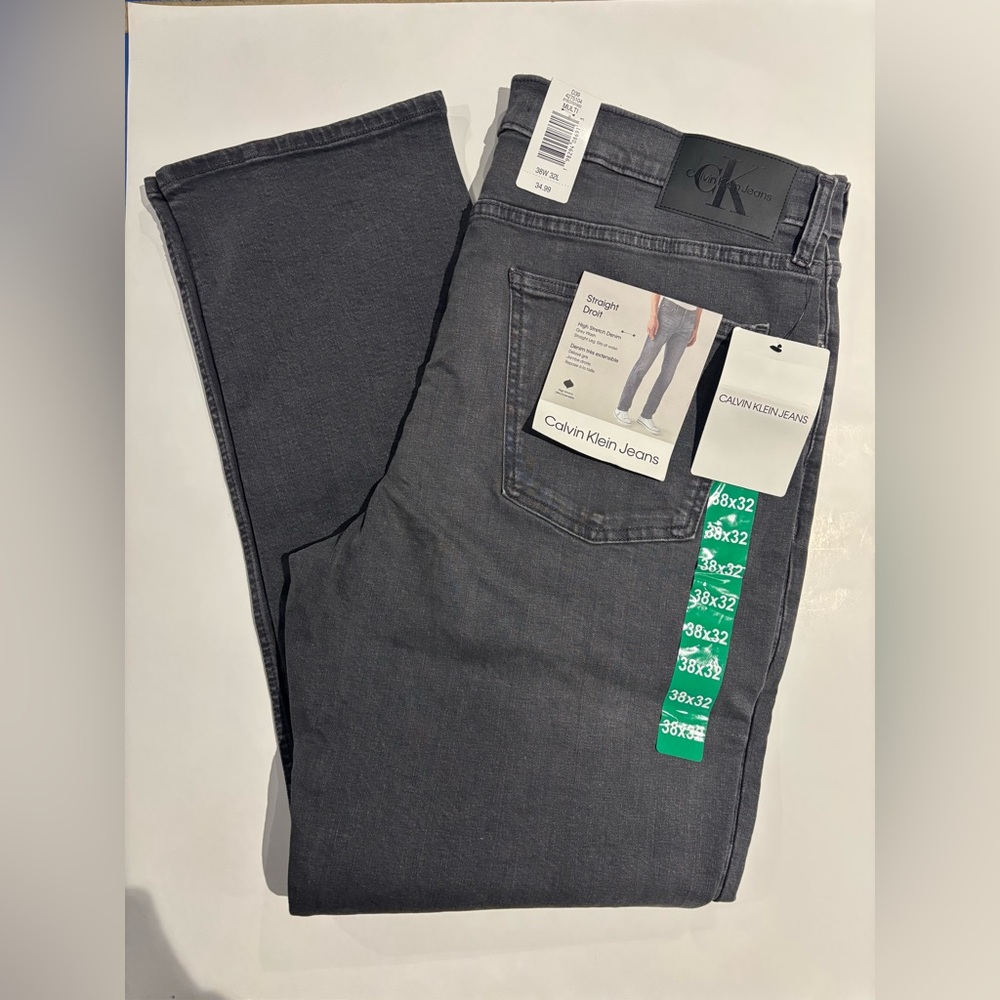Calvin Klein Mens Straight Fit Jeans